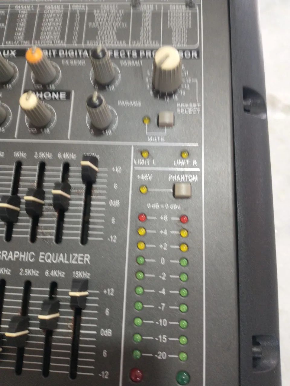 VENDO MESA SOM AMPLIFICADA 1300 W RMS ARCANO - Foto 4