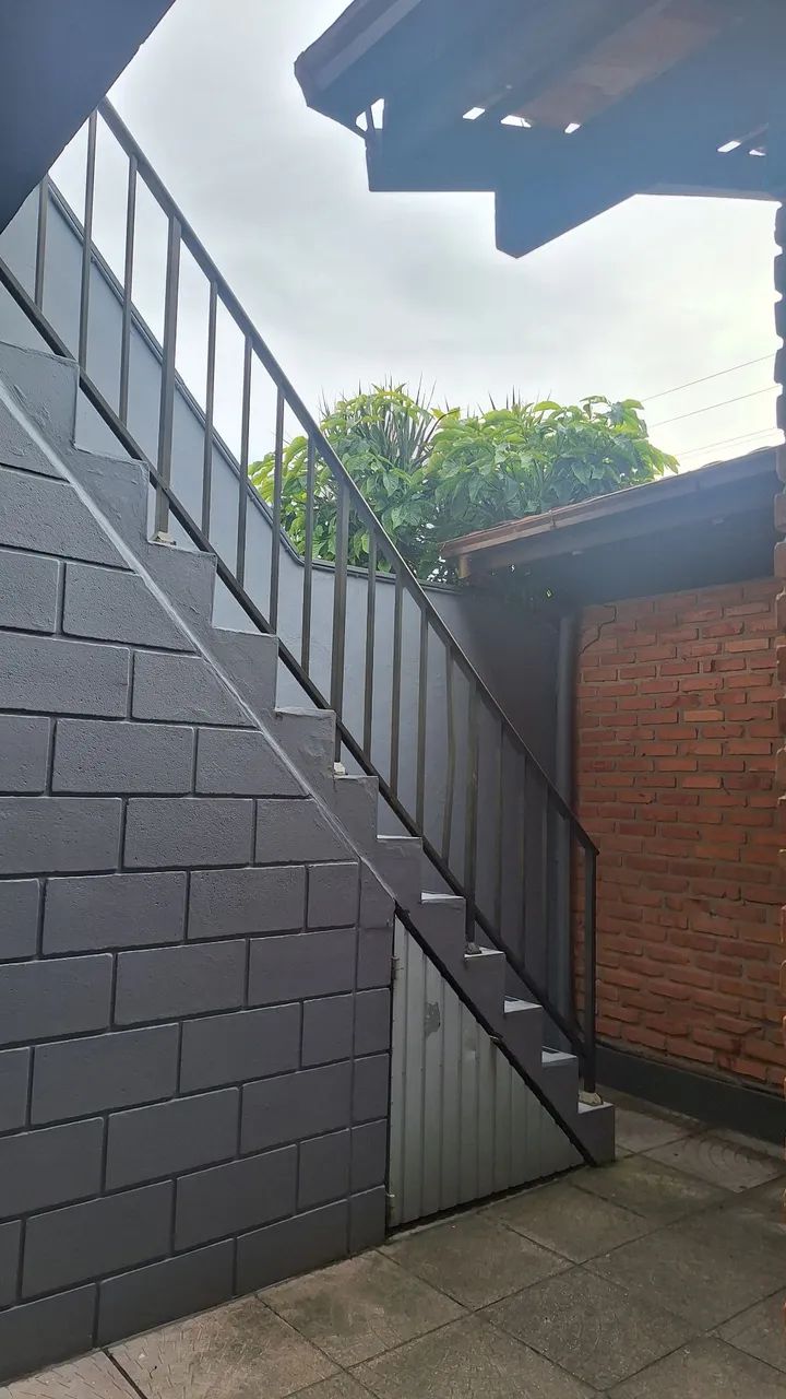 Vendo pousada com  a casa principal e mais  5 suites  mobiliadas na  lagoa da Conceição  - Foto 5