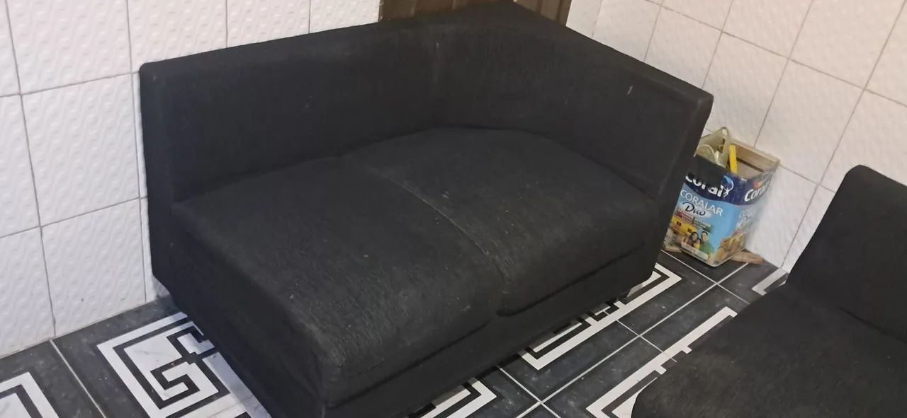 SOFÁ BEM CONSERVADO (DISPONÍVEL)  - Foto 3