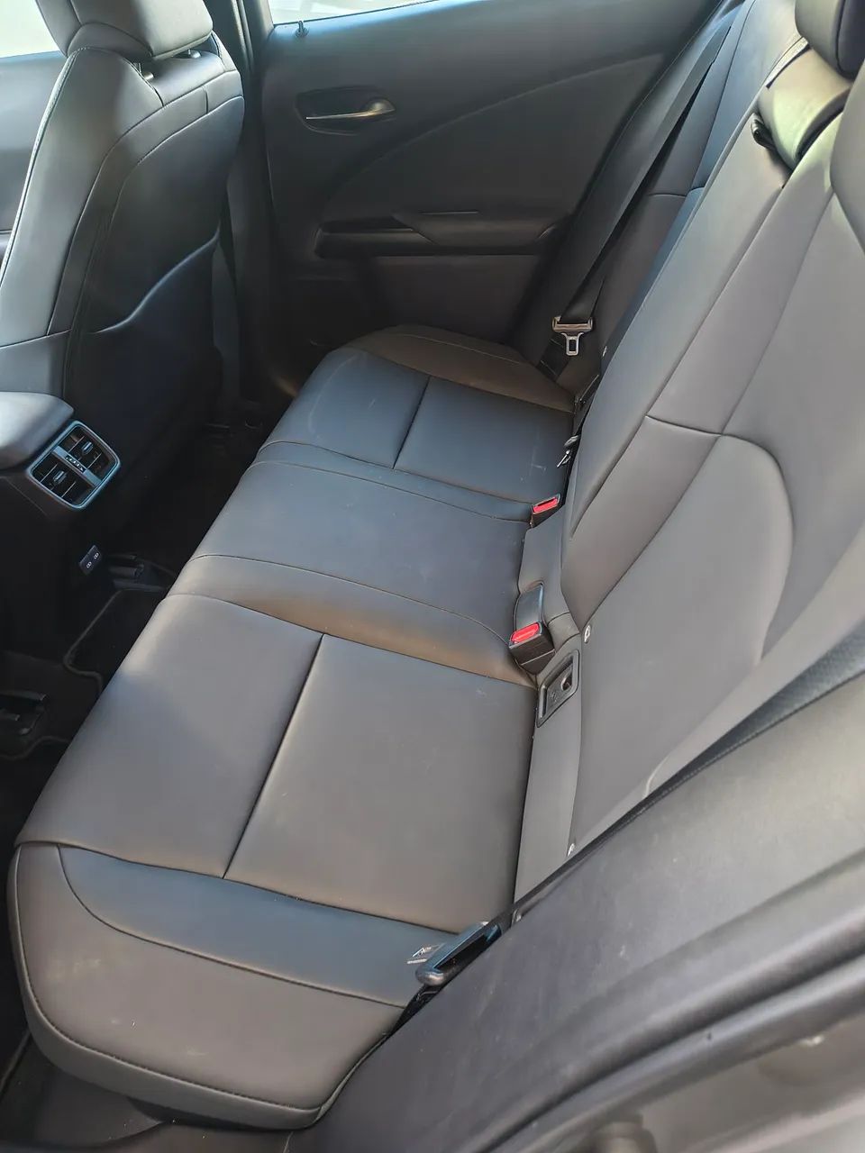 Lexus UX-250h Dynamic 2.0 16V Aut.(hybrid), foto 10 de 16