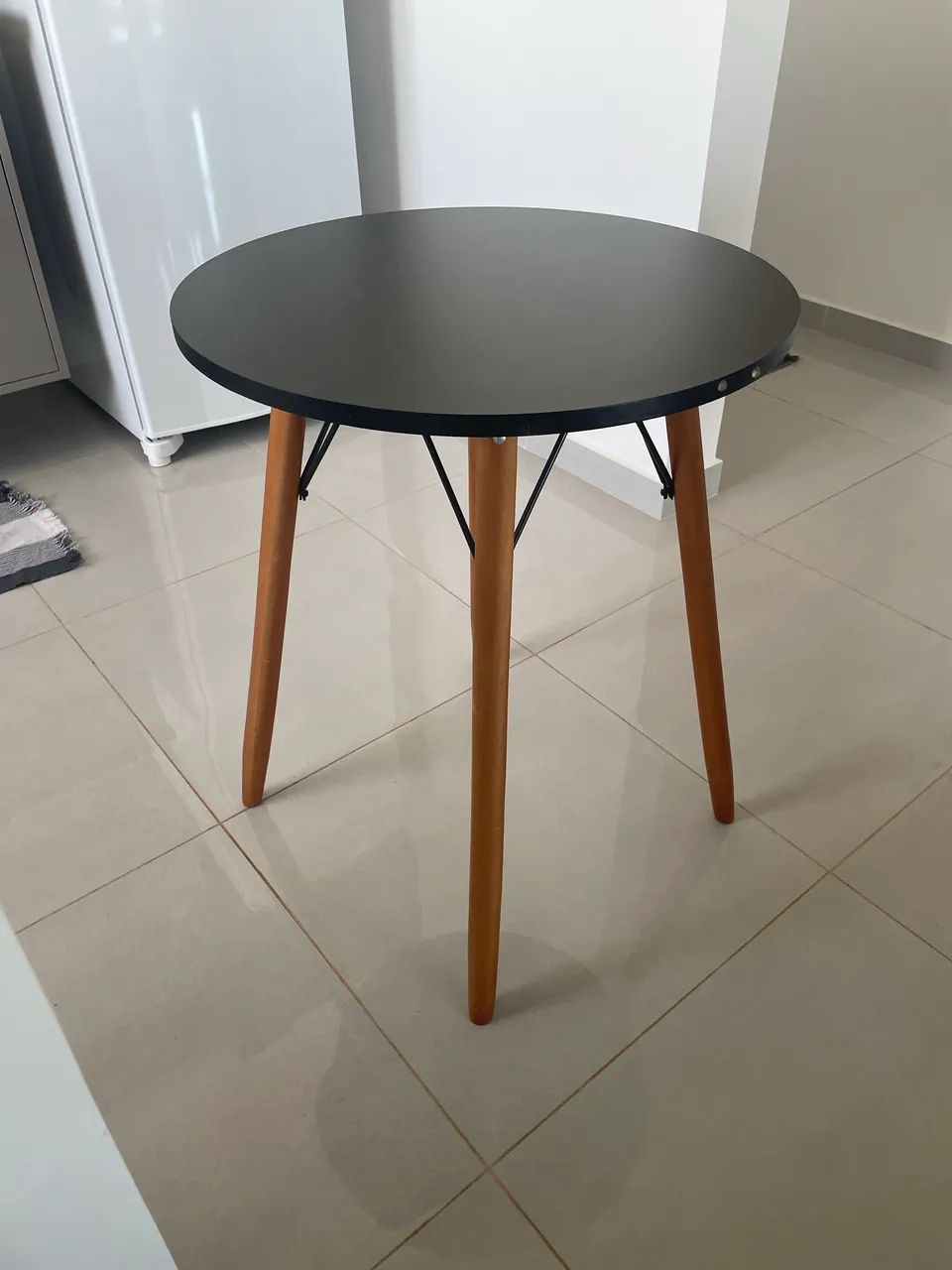 Mesa de madeira 60 cm - Foto 2
