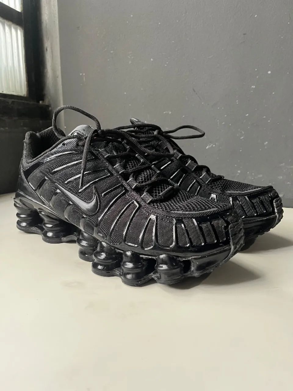 NIKE SHOX TL