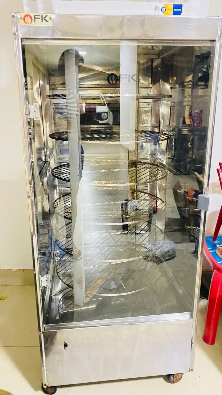 Máquina de assar frango