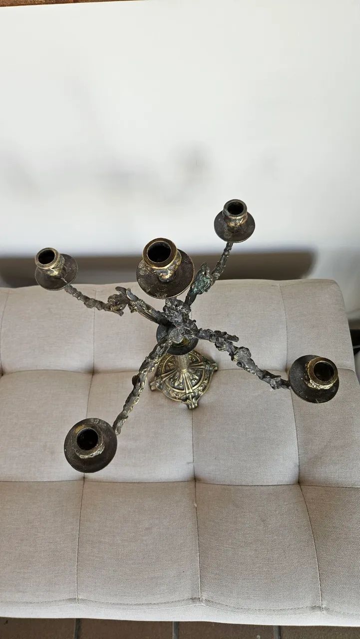 Candelabro de Bronze raro antiguidade  - Foto 3