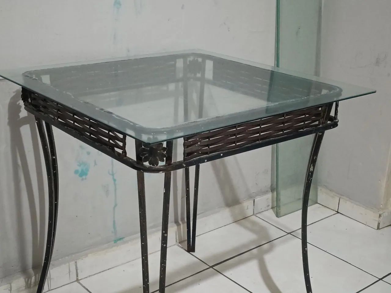 Mesa com tampo de vidro  - Foto 3
