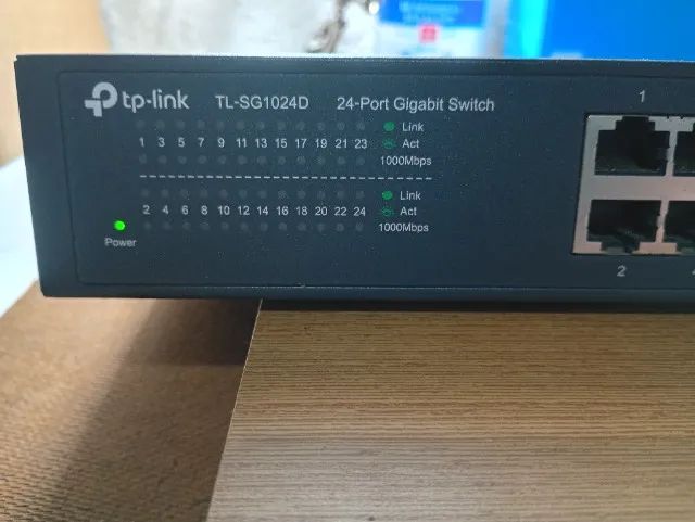 Switch Gigabit TP-Link TL-SG1024D 24 Portas 10/100/1000 - Foto 3