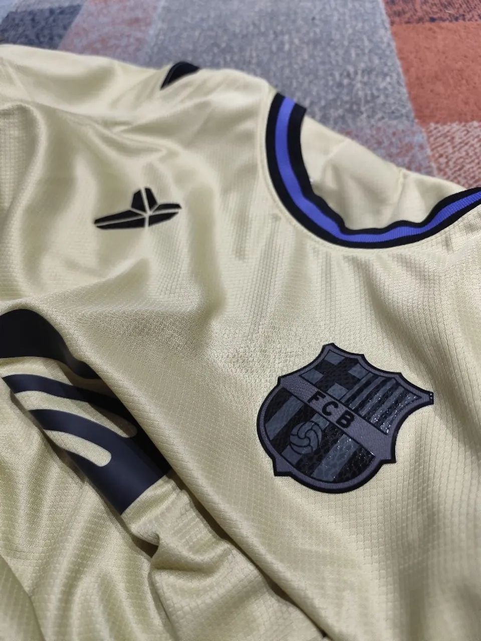 Camisa oficial Barcelona away Kobe II (2025/26) - Torcedor Pro tamanho G - Foto 3