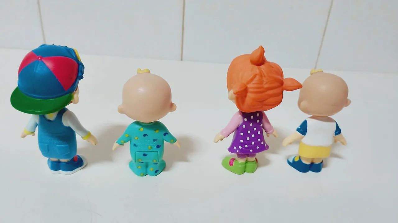 Kit bonecos Cocomelon family Set - Foto 2