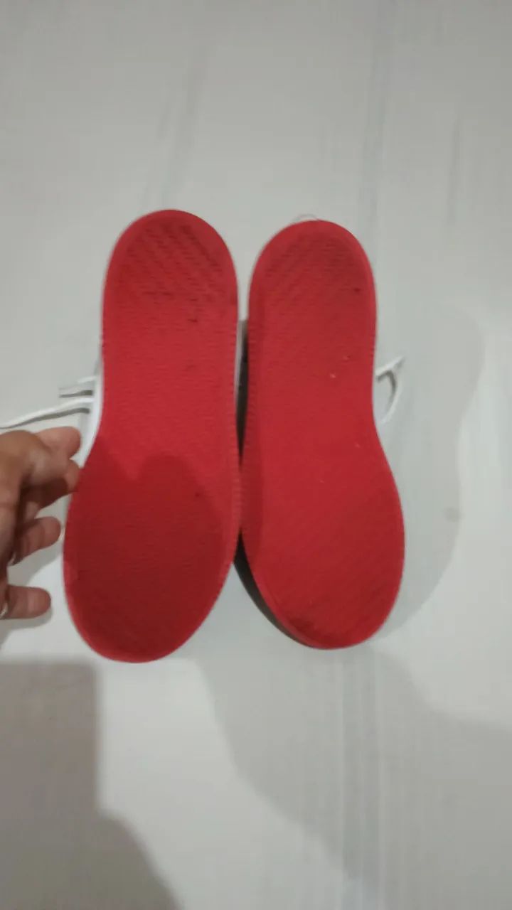 Tênis em bom estado tamanho 39 - Foto 4
