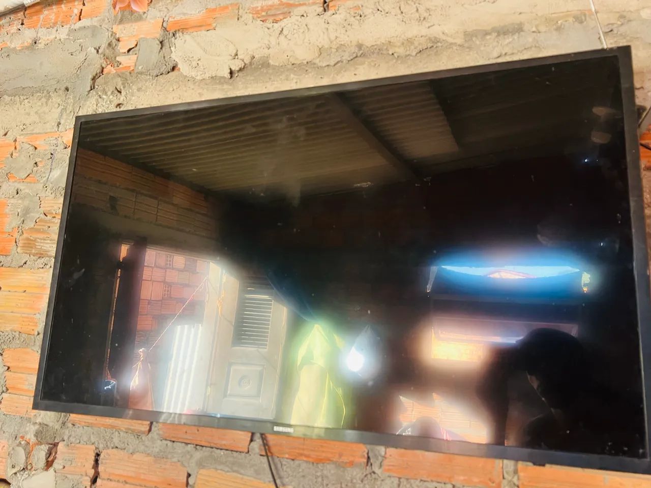 Vendo Tv Samsung com defeito - Foto 2