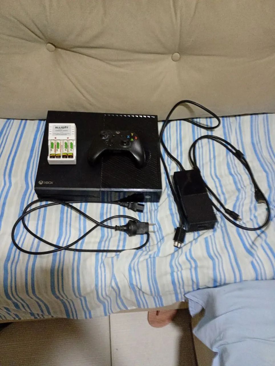 Vendo Xbox one com 14 jogos funcionando perfeitamente (jogos na descrição) - Foto 4