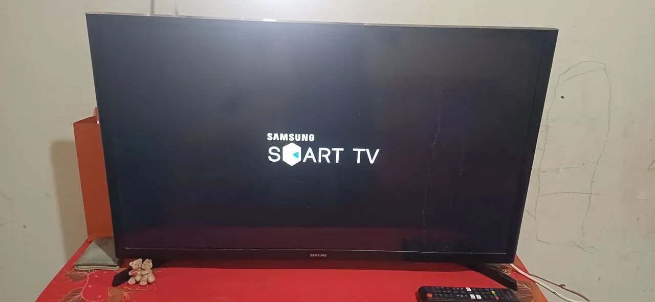 Vendo  Smart TV Samsung 32 polegadas  - Foto 2