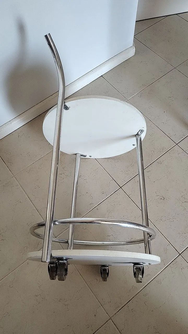 Mesa lateral (carrinho)auxiliar  - Foto 3