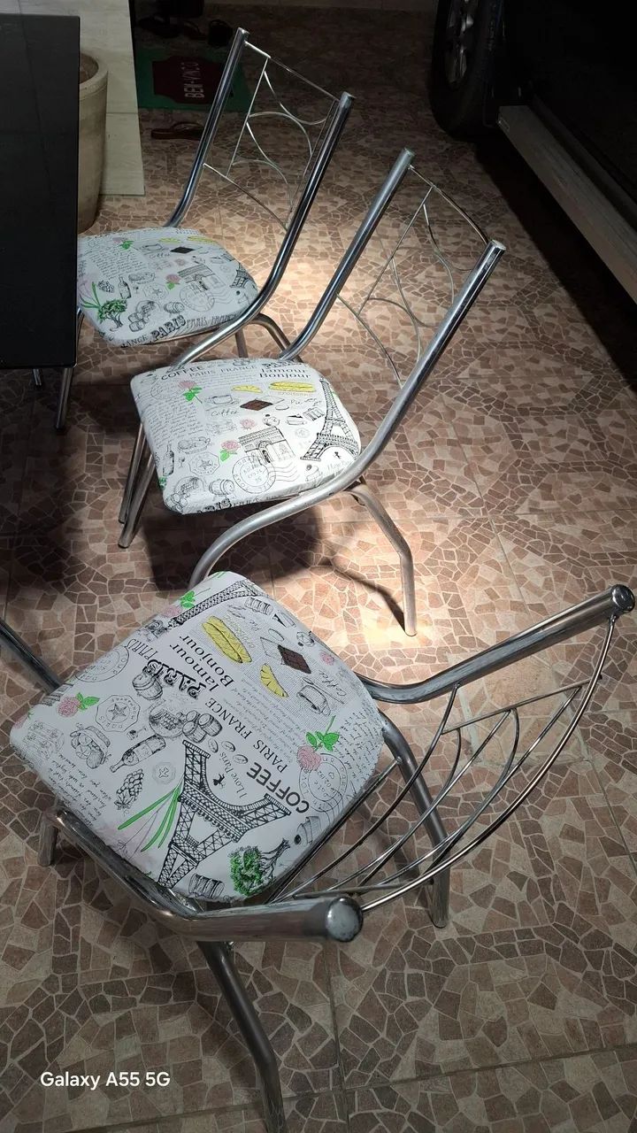 Mesa 6 cadeiras com tampo de vidro  - Foto 2