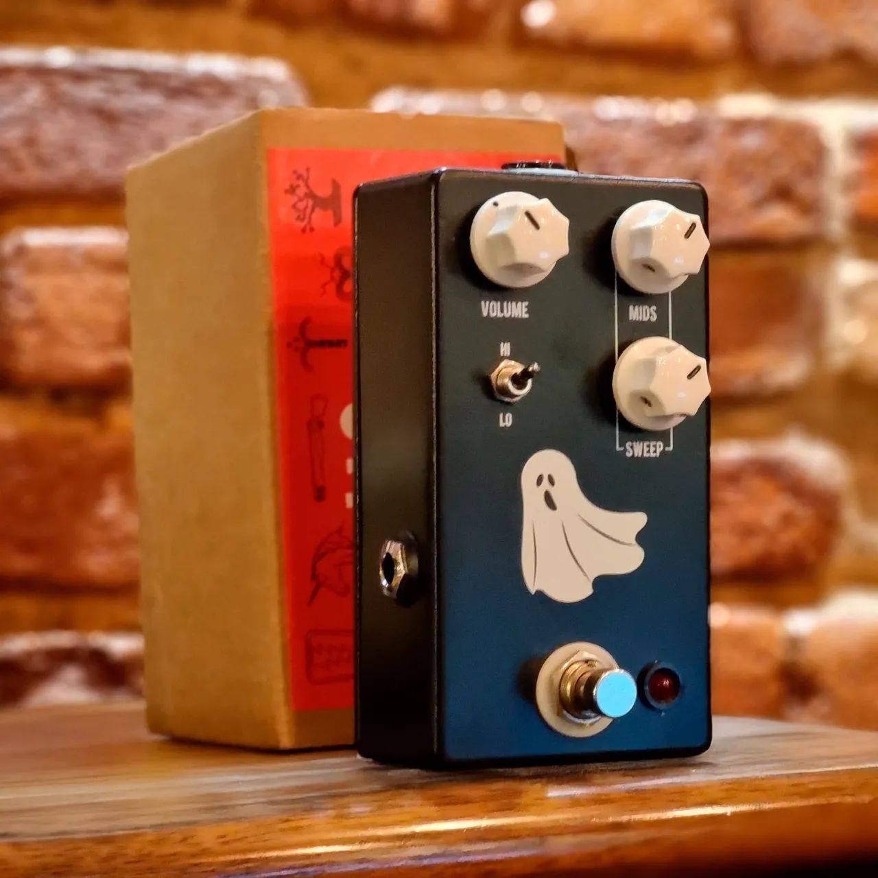 Pedal JHS Hauting Mids