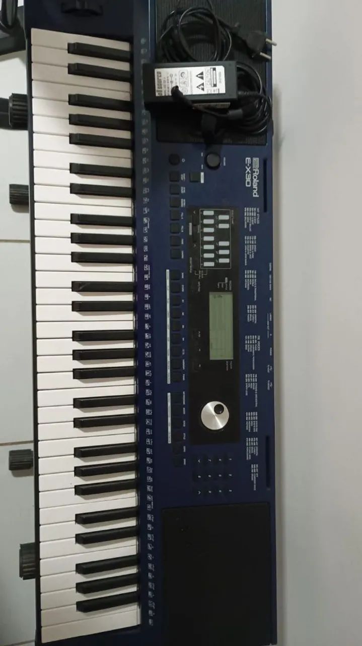 Teclado Roland EX30