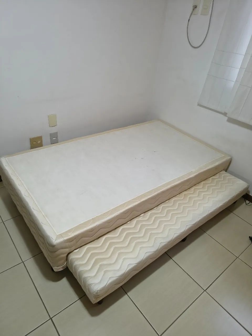 Box com cama auxiliar solteirão com colchão de mola - Foto 3