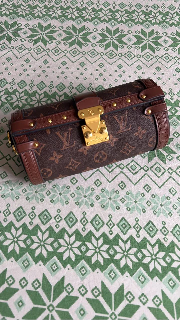 Bolsa Louis Vuitton primeira linha 