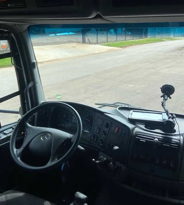  Mb axor 2041 4x2 ano 2021 - Foto 4