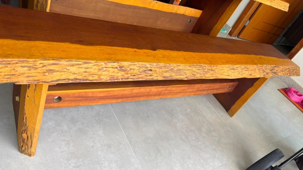 Vendo bancos em madeira maciça  - Foto 2