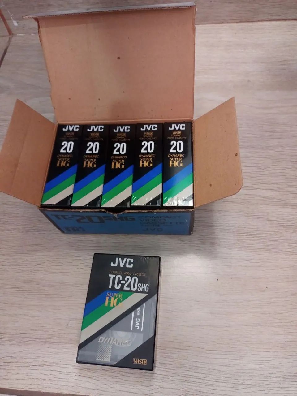 Fita de vídeo compacta JVC TC-20