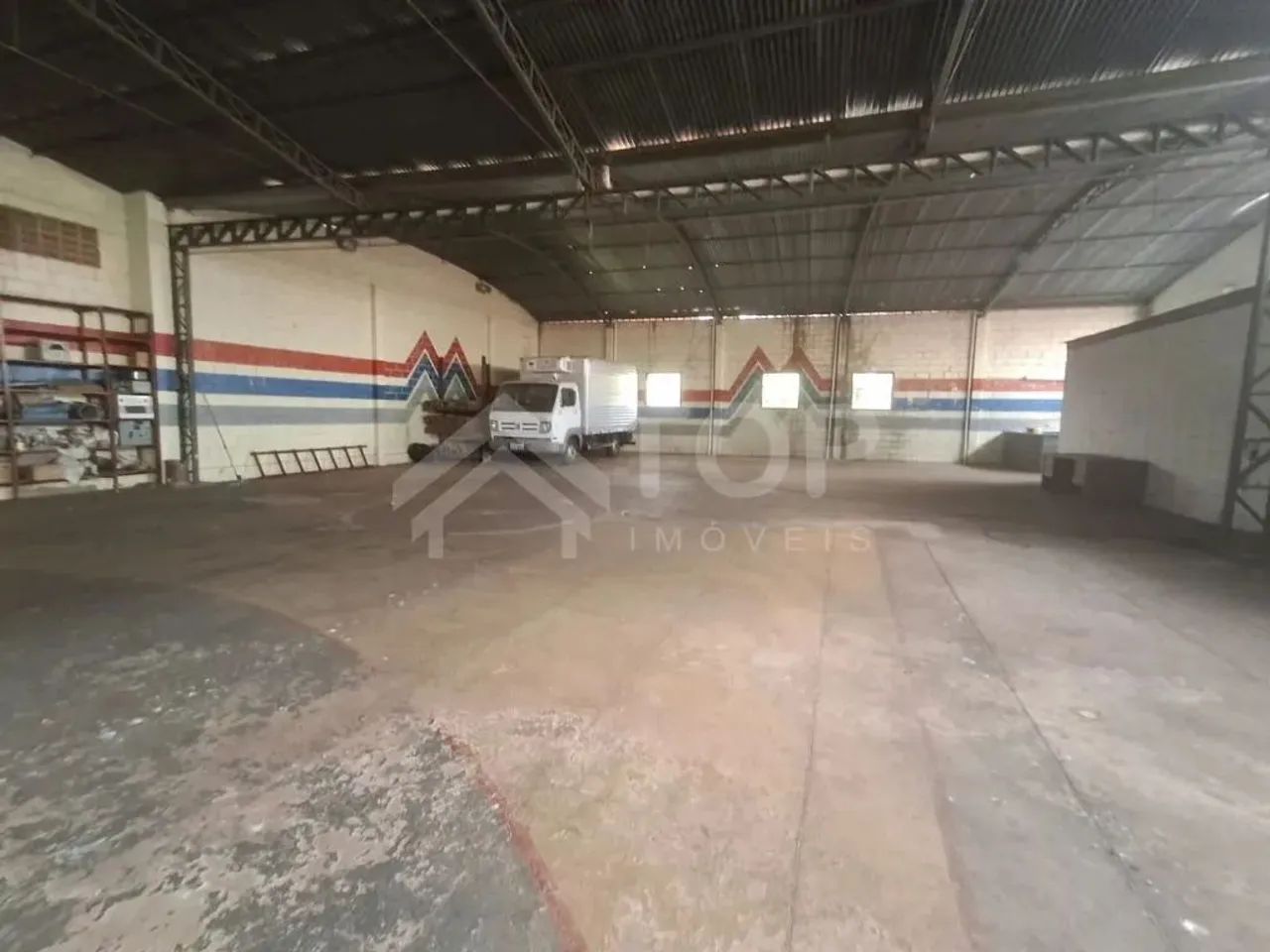 Excelente barracão na região central da cidade