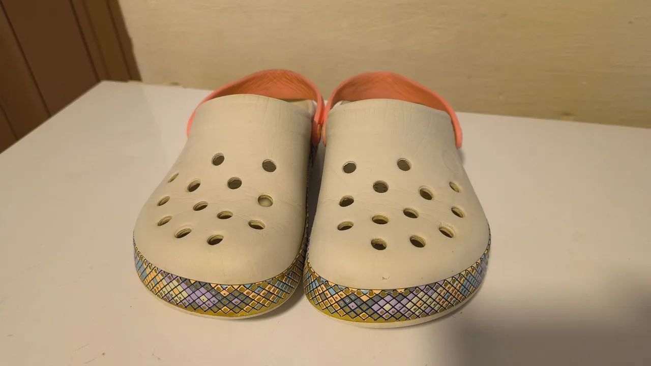 Crocs j3 .. tam 34  - Foto 5