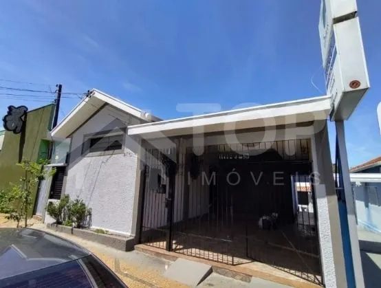 Excelente casa de 2 dormitórios com 1 suíte