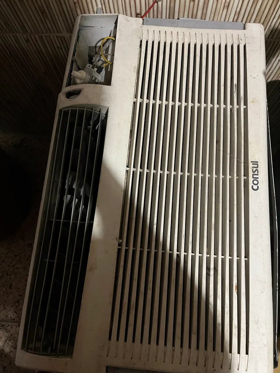 Ar condicionado cônsul 12000btus com defeito - Foto 2