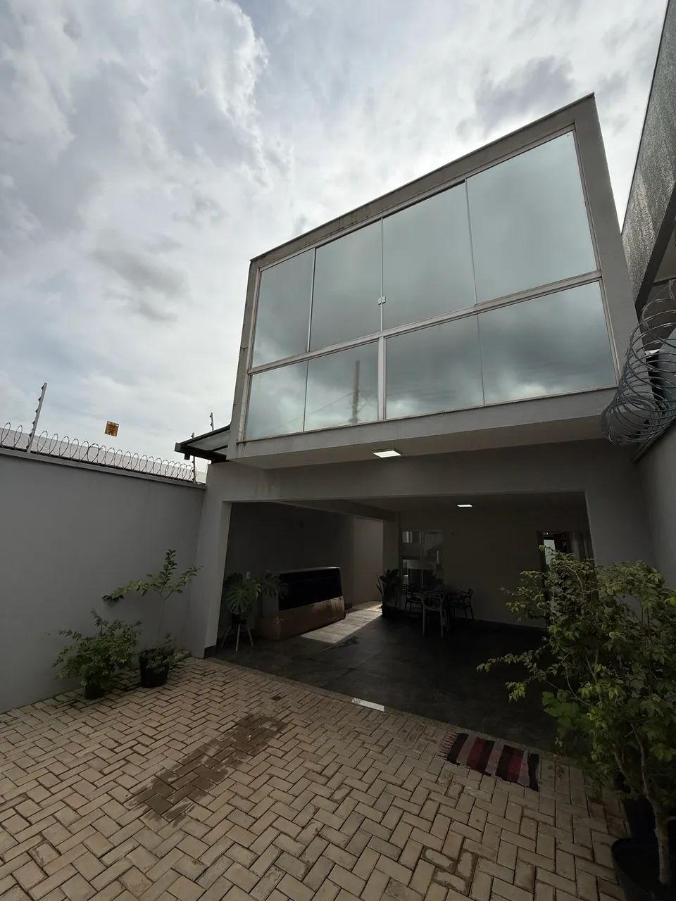 Sobrado 706 sul