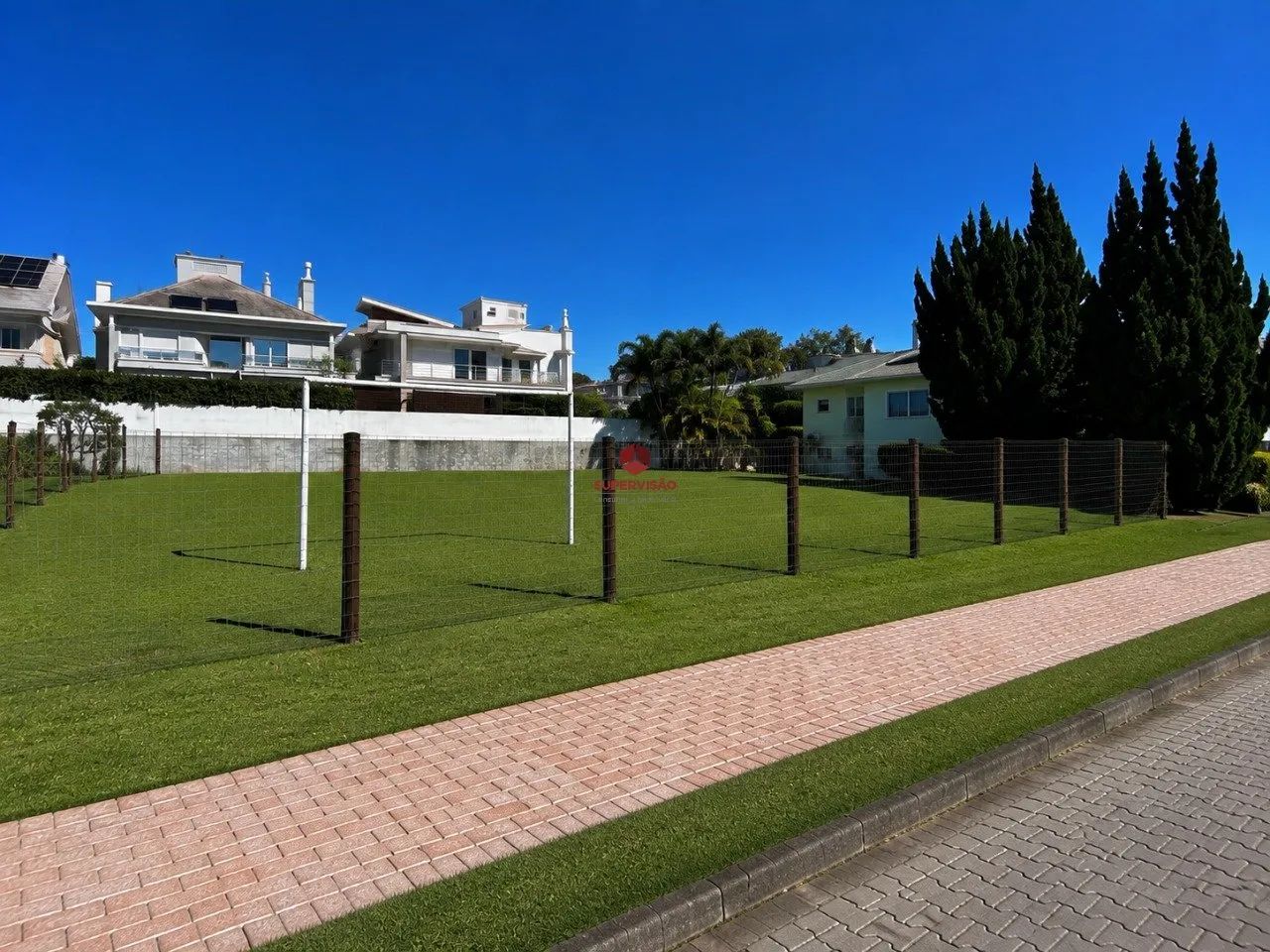 Terreno pronto para construir em Jurerê - Florianópolis/SC.