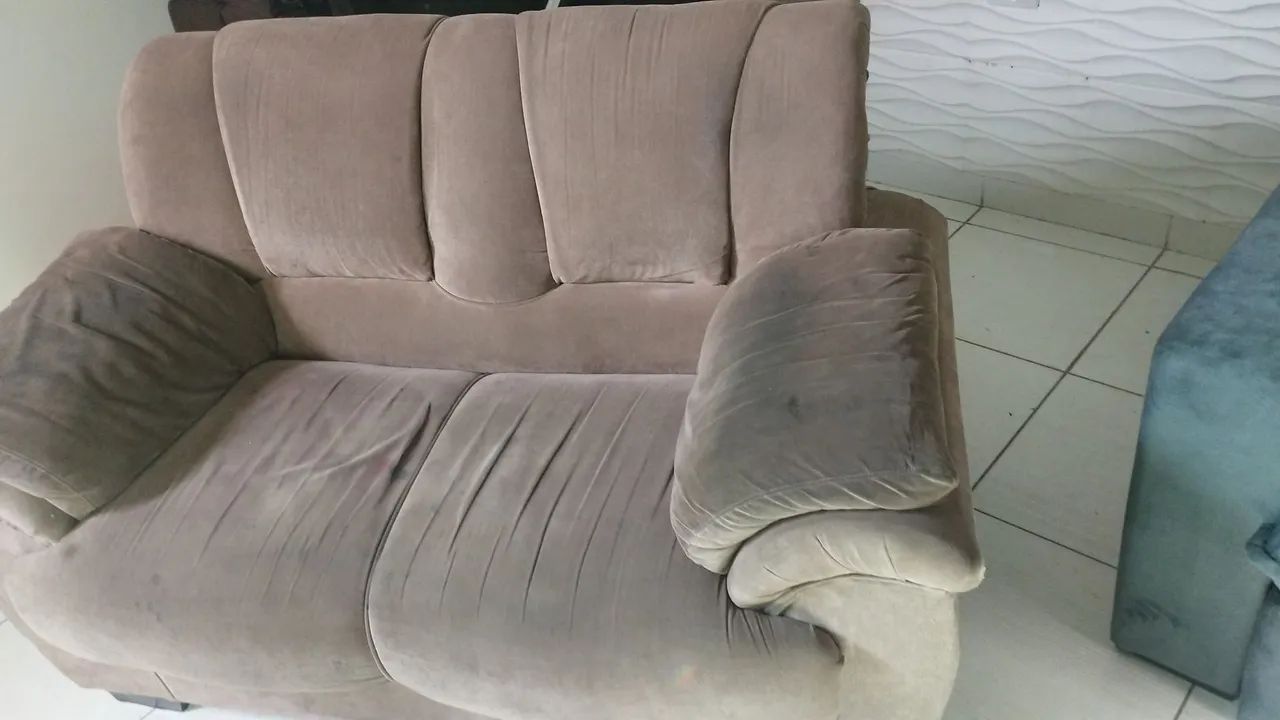 Sofá 2 lugares usado 