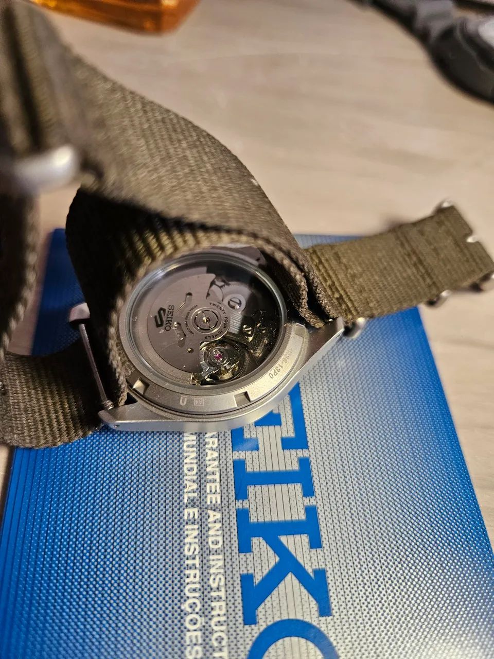 Relógio Seiko SRPJ85K1 Field Automático  - Foto 2