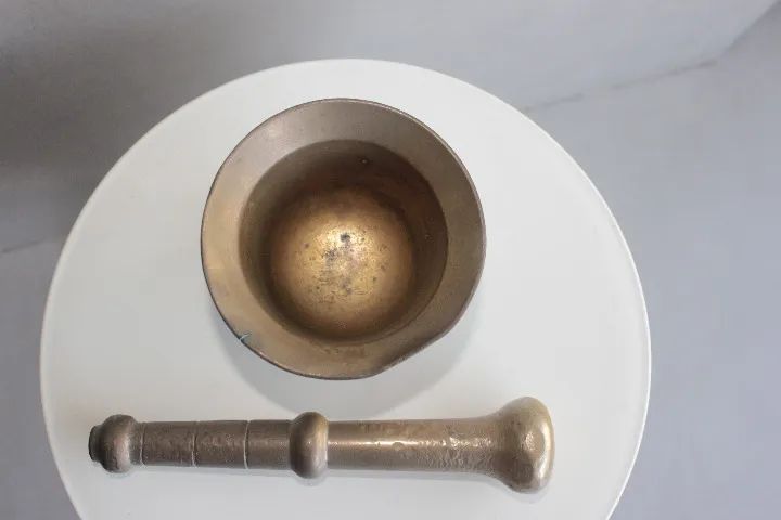 Pilão almofariz em bronze - Foto 4