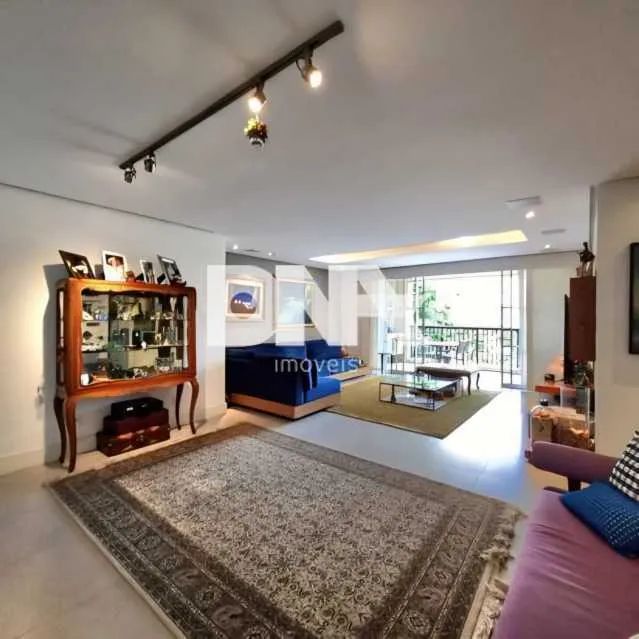 Apartamento : / Residencial / Botafogo