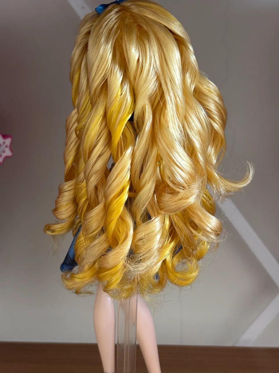 Boneca Blondie Locks - Ever After High  - Foto 5