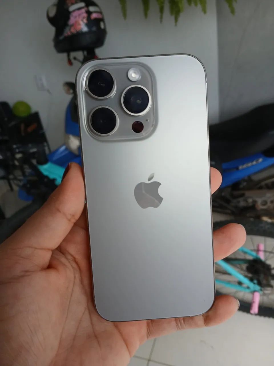 Iphone 16 pro - Foto 2