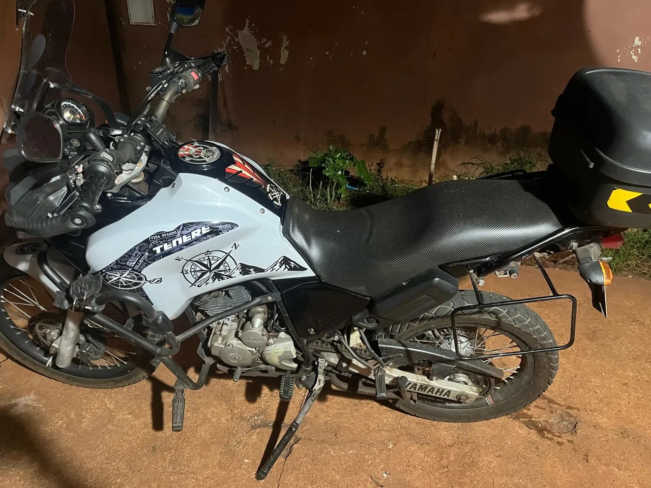 Tenere 250 