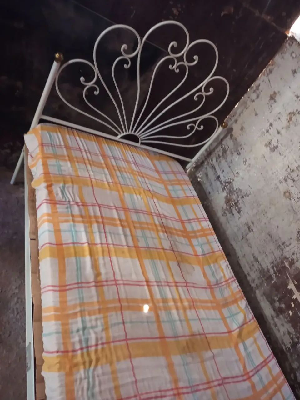 Cama solteiro 