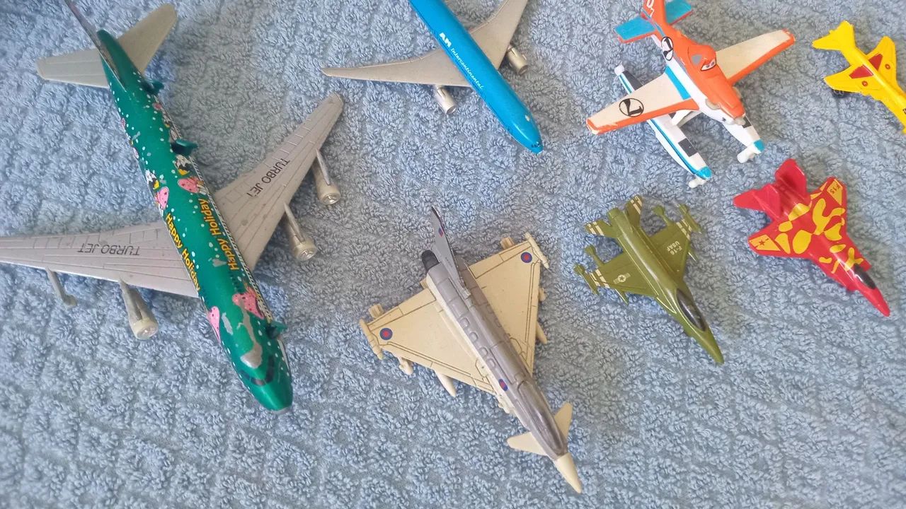 Miniaturas de aviões de aço - Foto 2