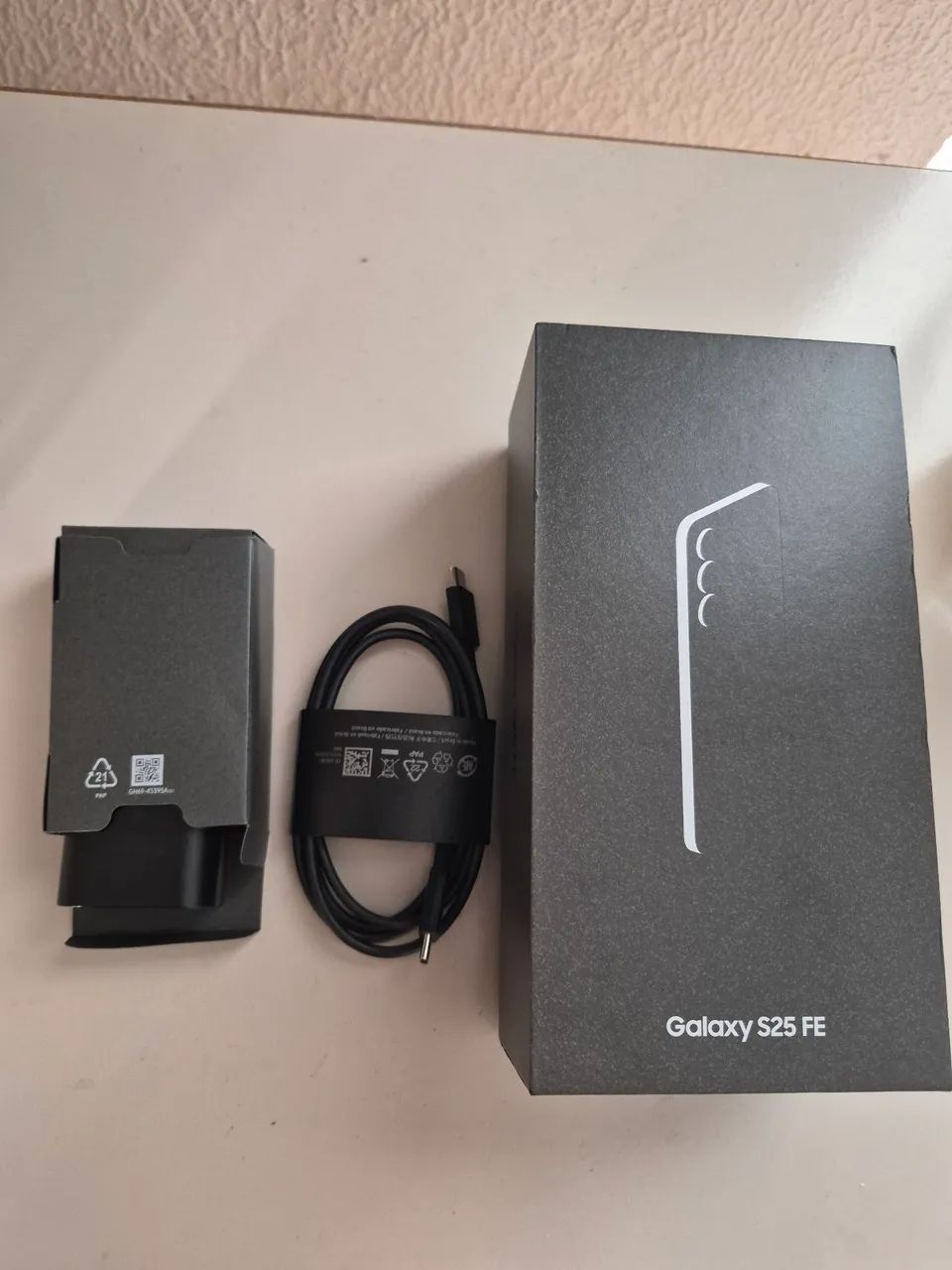 Samsung galaxy s25fe 8 RAM 128 gigas - Foto 2