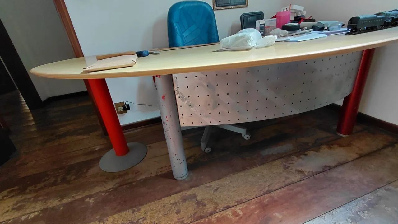 Mesa de Escritório em Ótimo estado... - Foto 4