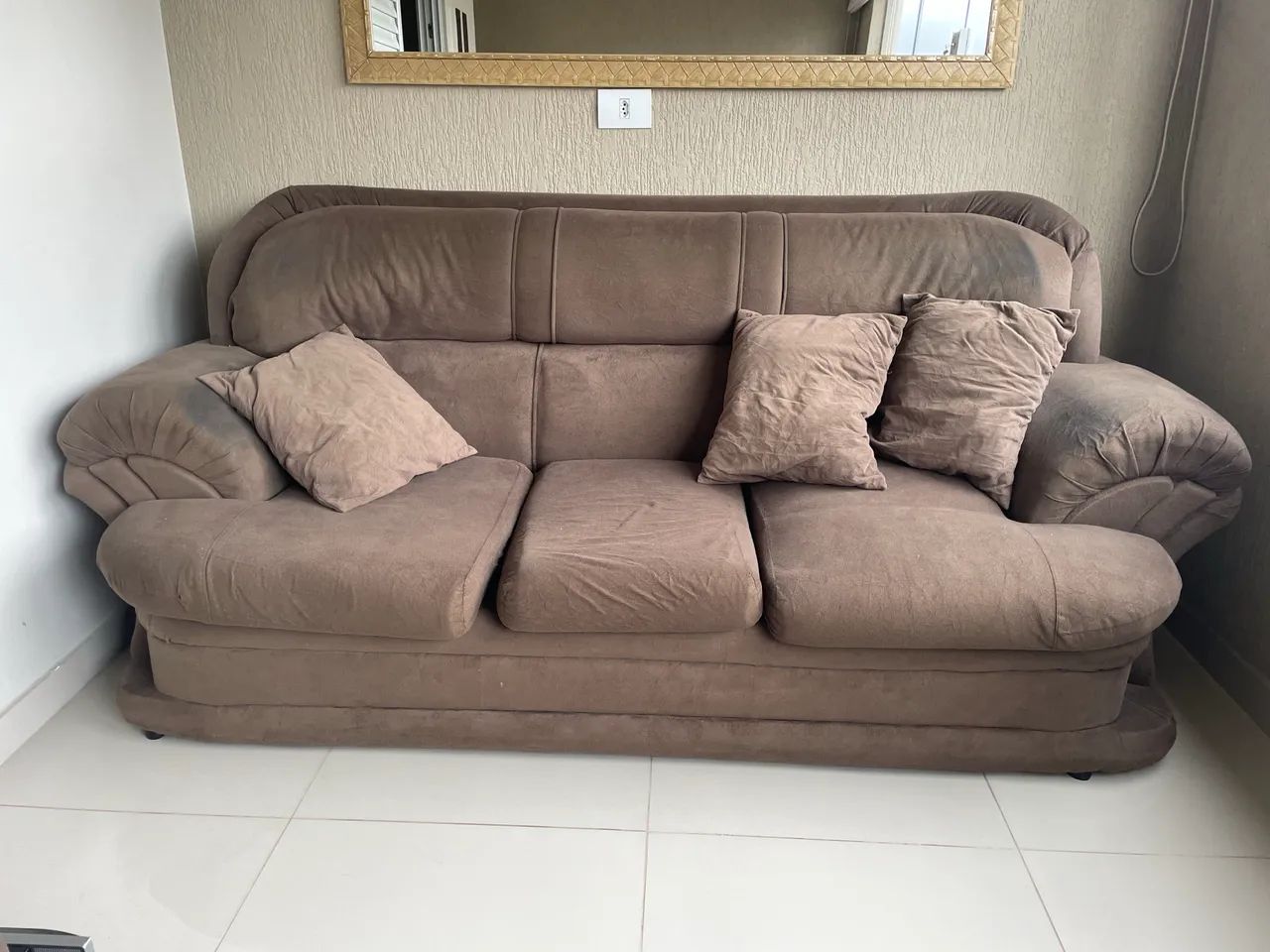 2 Sofás com 5 almofadas  - Foto 4