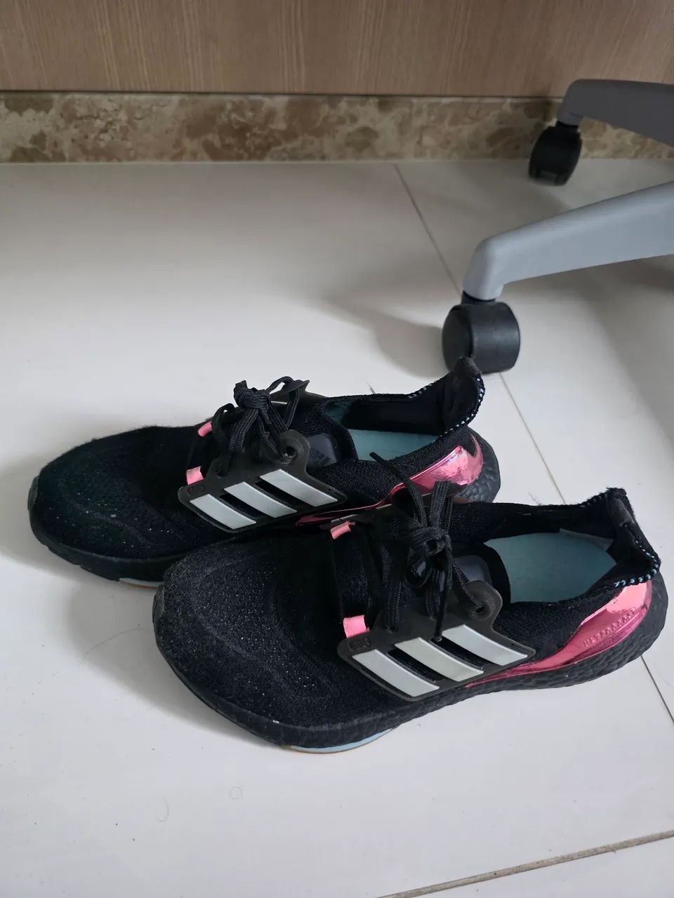 Tenis adidas ultra buster N35 - Foto 3