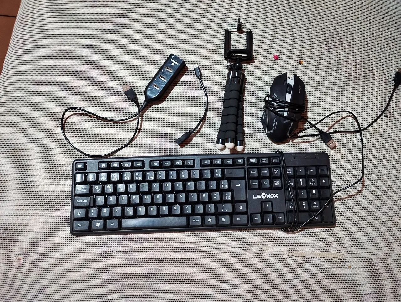 Modelador modlador para jogar de teclado e mouse no celular ?