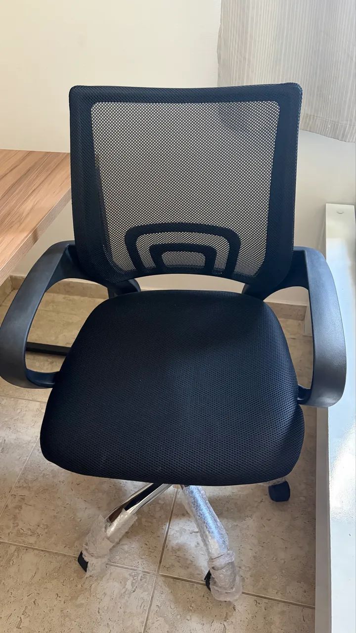 Mesa e Cadeira de escritório - Foto 2