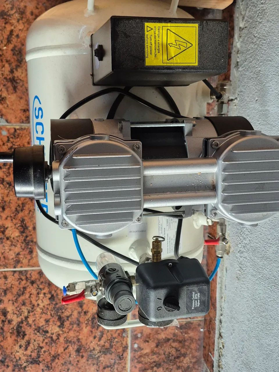 Compressor odontológico SCHUSTER  - Foto 3