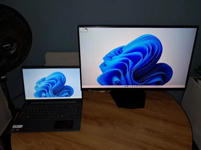Monitor 27 FullHD Rapid IPS 180Hz 1ms G-SYNC - Foto 4