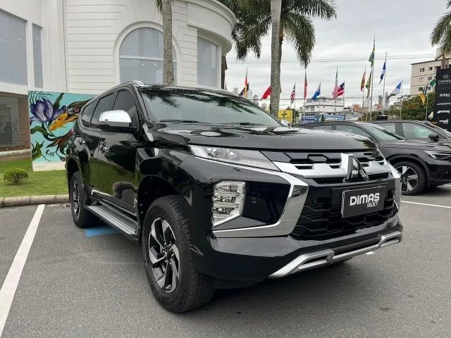 Mitsubishi Pajero 2025