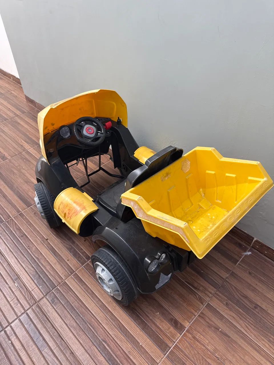 Trator brinquedo  - Foto 2